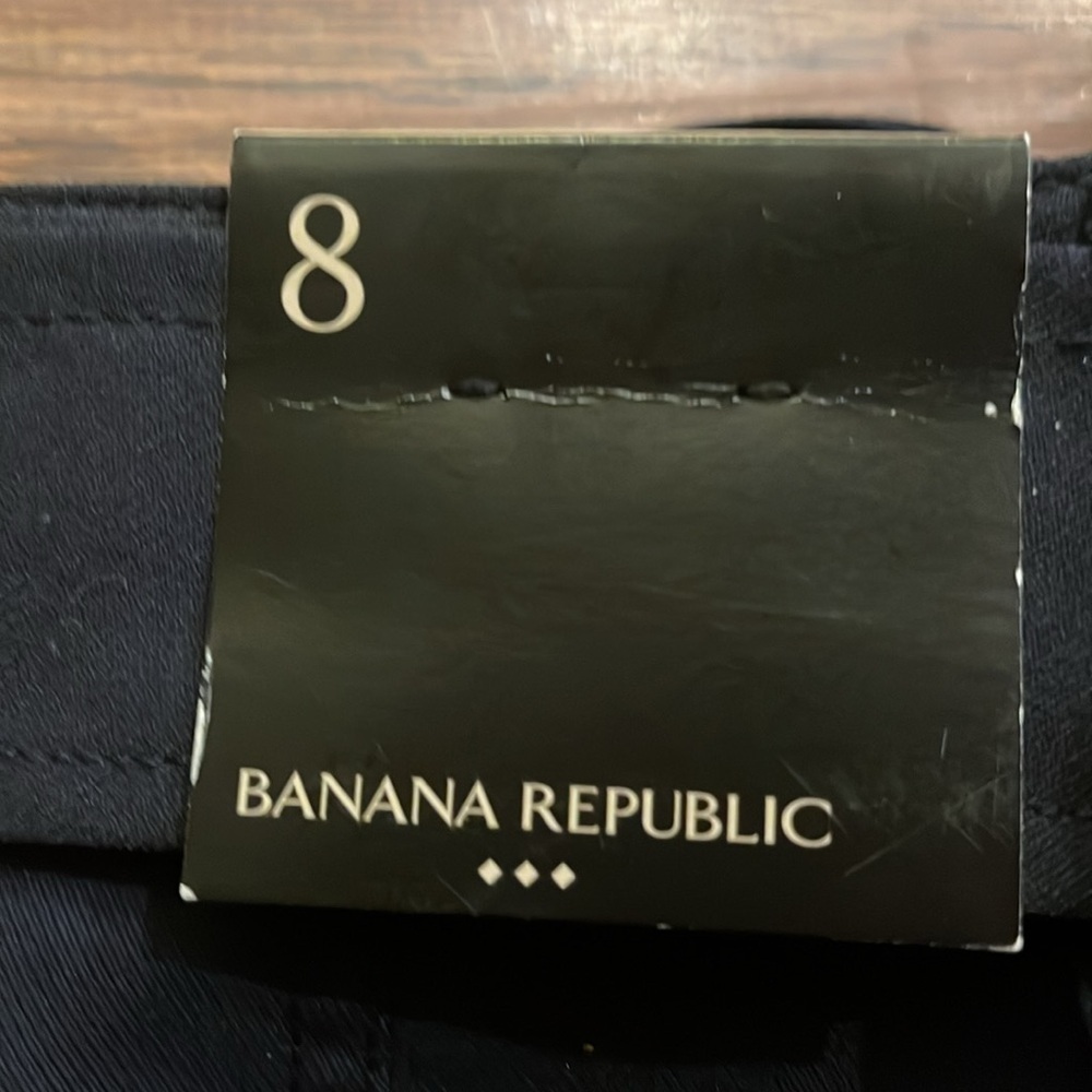 Banana Republic Navy Skirt with Belt Size 8 - Picture 3 of 11